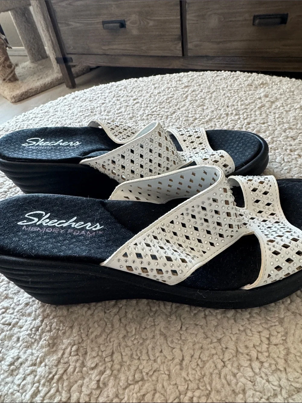 NEW Skechers White Laser-Cut Wedge Slide Sandals with Memory Foam Sole - Picture 2 of 6